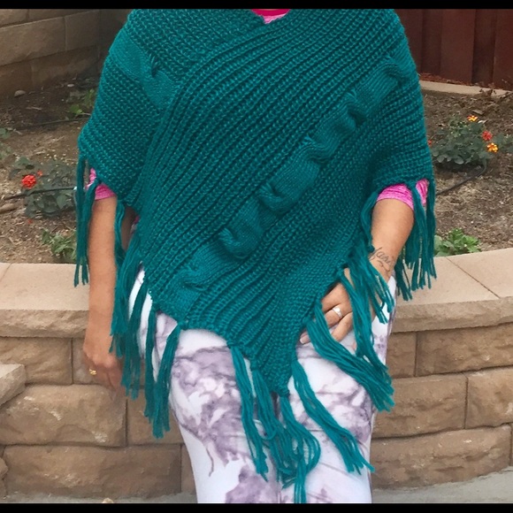 Handmade poncho/ sweater - Picture 2 of 3